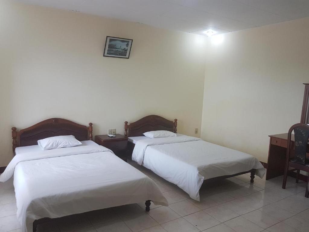 Hung Vuong Hotel Pleiku Zewnętrze zdjęcie