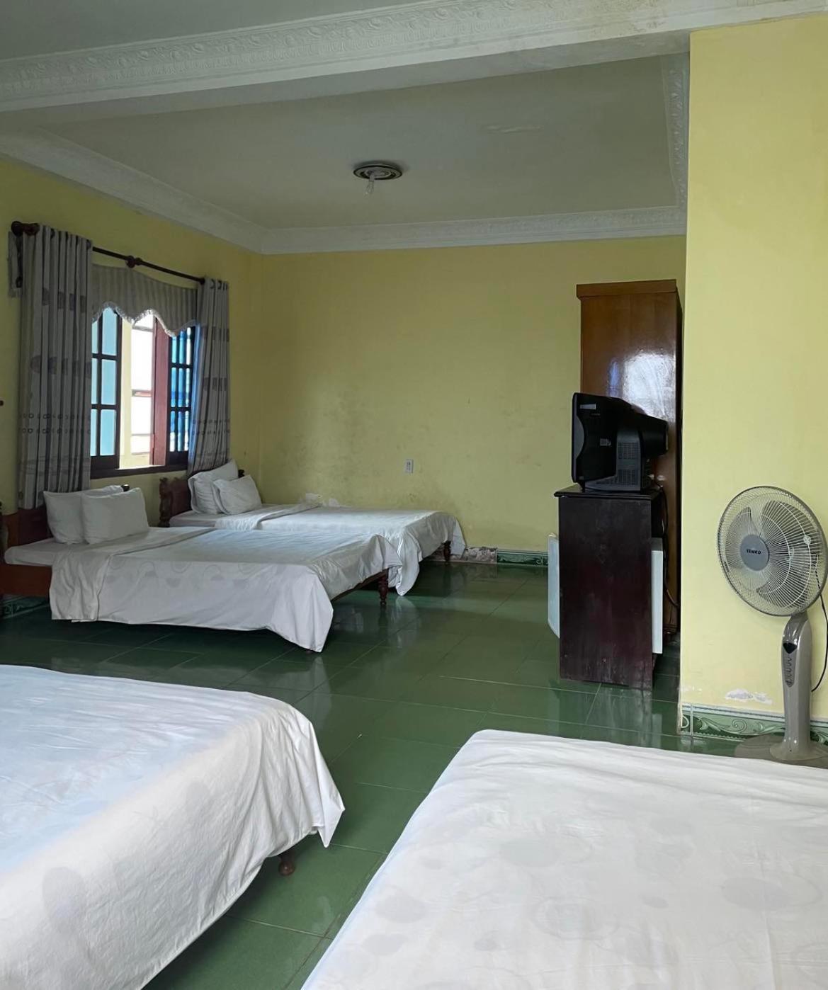 Hung Vuong Hotel Pleiku Zewnętrze zdjęcie