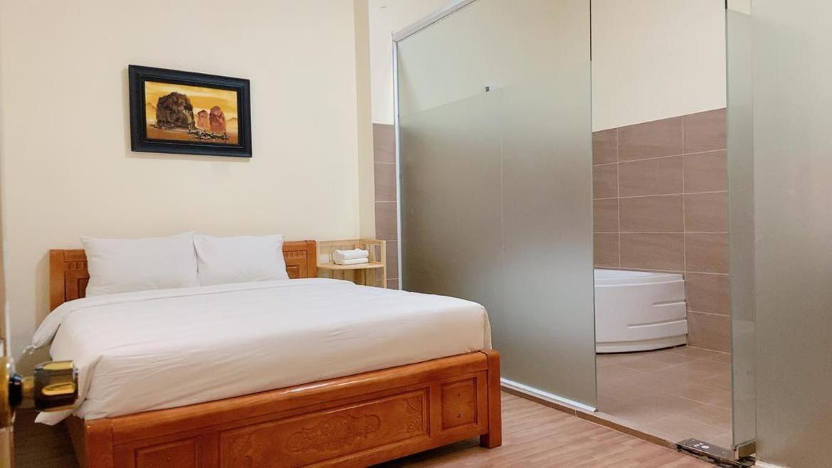 Hung Vuong Hotel Pleiku Zewnętrze zdjęcie